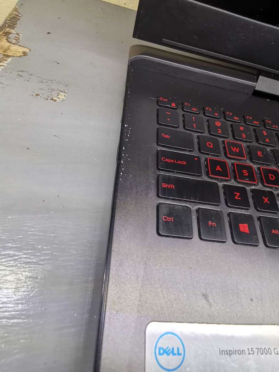 Dell inspiron 15 7577 gaming laptop