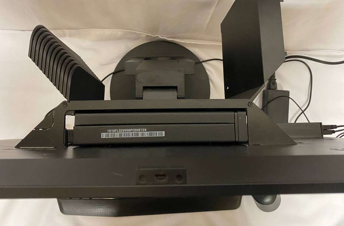 Lenovo Thinkcentre M900 mini All in one.