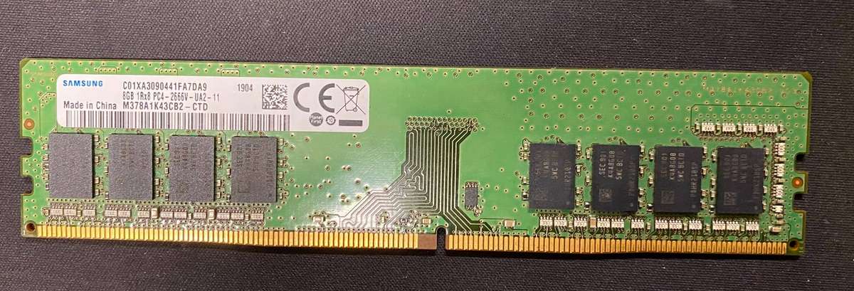 Samsung 8GB DDR4-2666 desktop memory module
