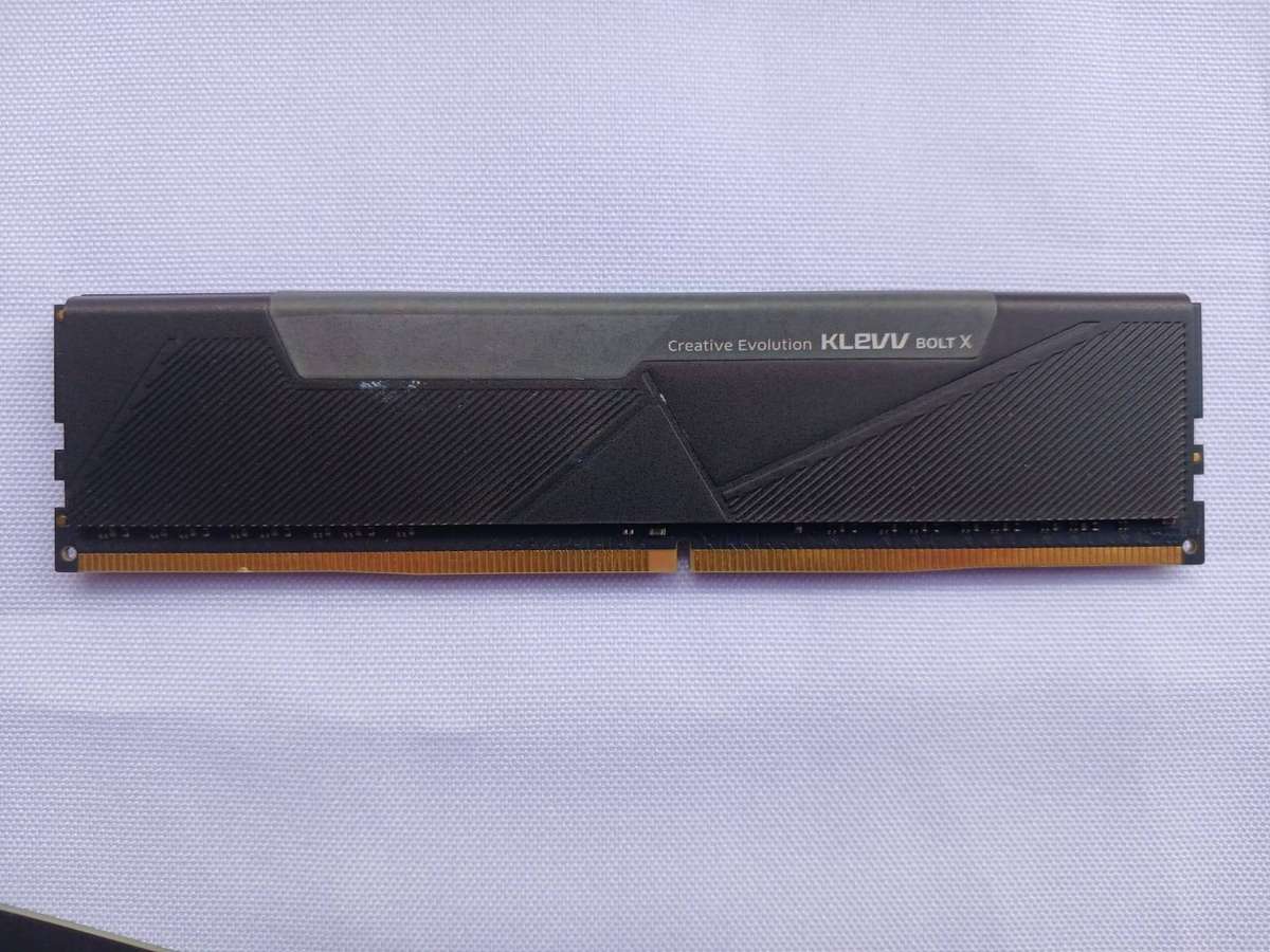 KLEVV 8Gb DDR4 3200mhz