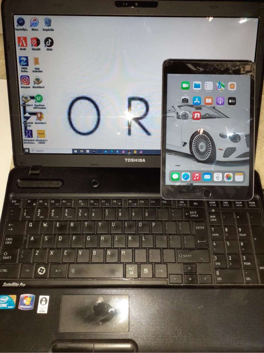 IPad Mini 4 /Toshiba Satelite Pro