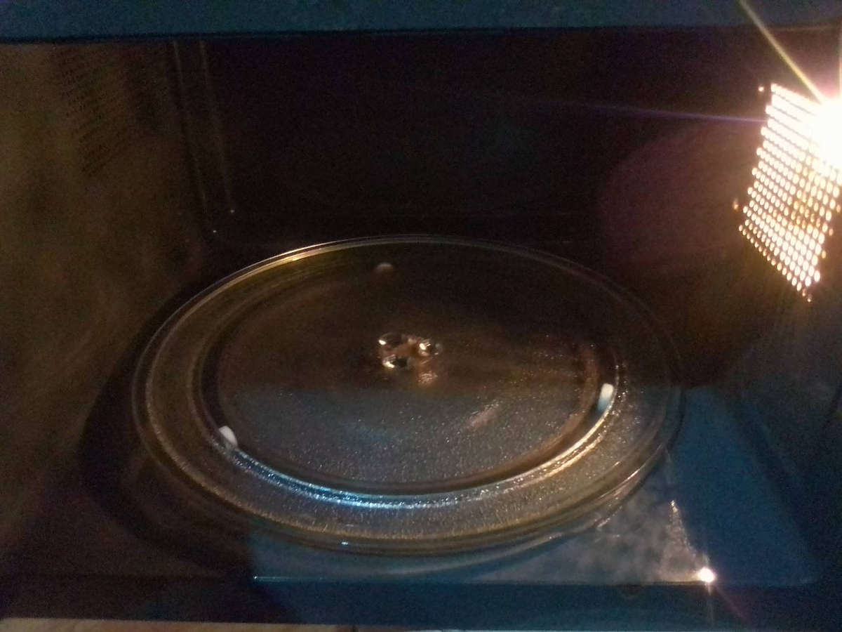 Defy Microwave Oven 40L