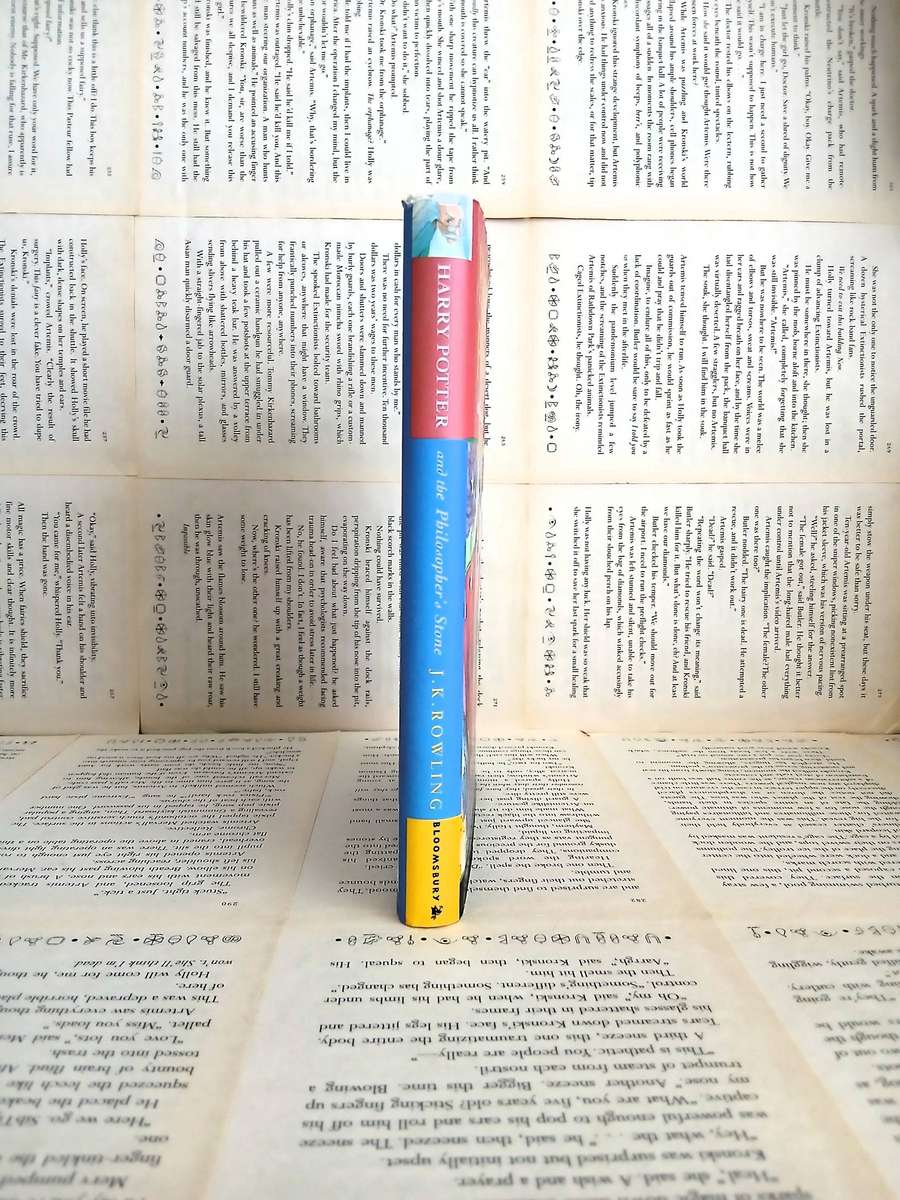 Harry Potter and the Philosopher's Stone by JK Rowling [Hardcover] [First Edition - 19th Printing]