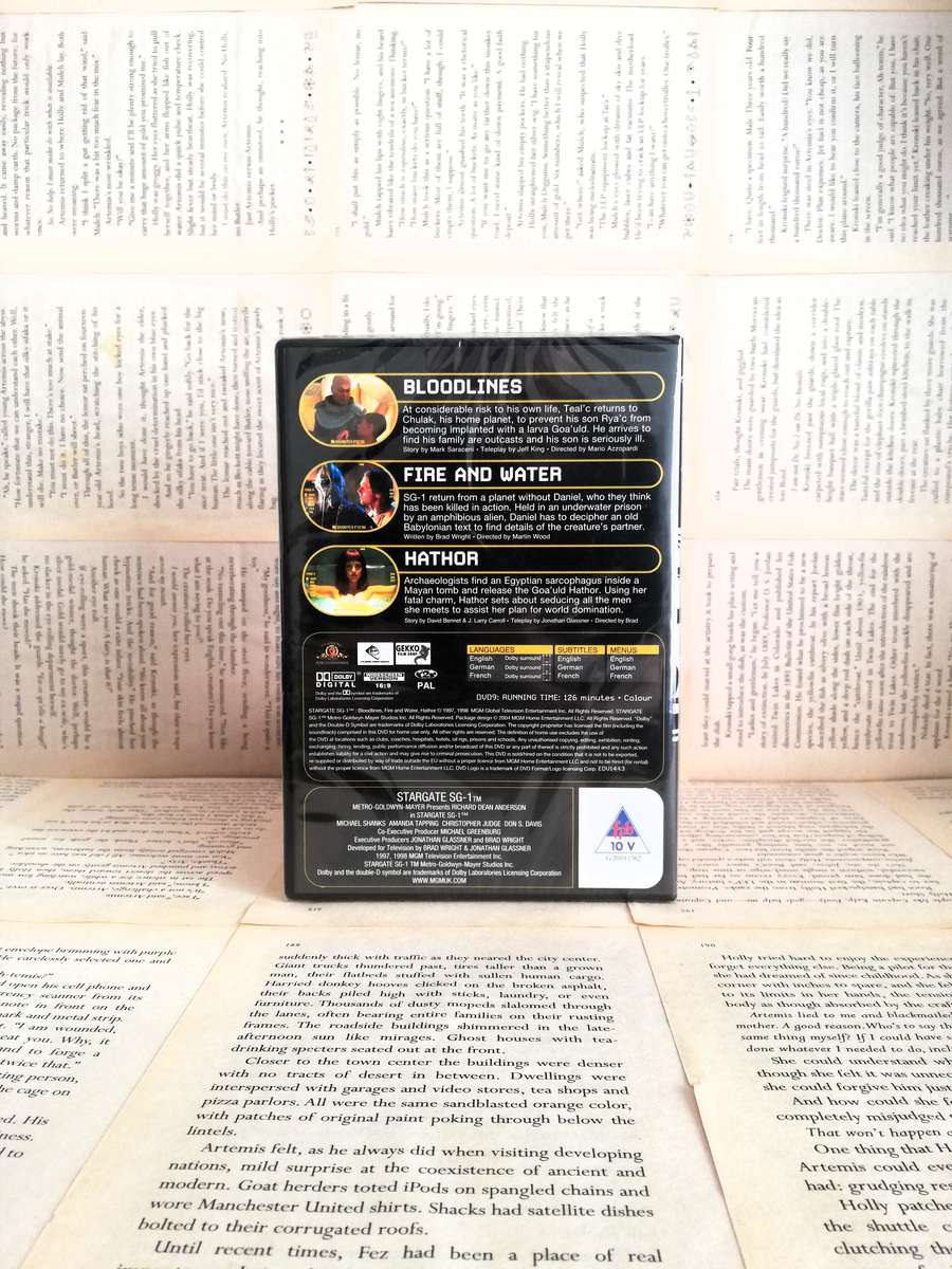 Stargate SG 1 - The DVD Collection  4 [Bloodlines, Fire and Water, Hathor] [NEW]