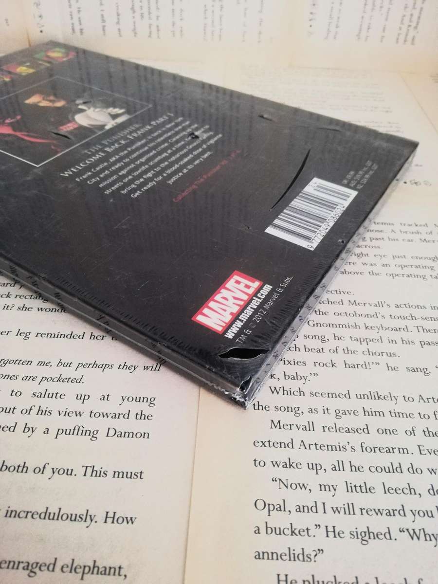 The Punisher: Welcome Back, Frank Part 1 (Marvel Ultimate Graphic Novel Collection #18) [NEW]