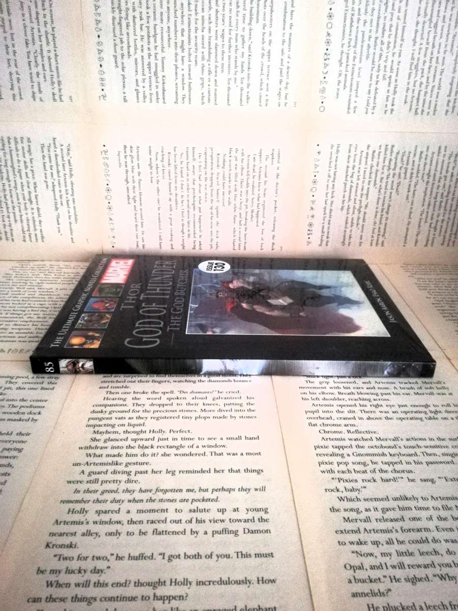 Thor God of Thunder: The God Butcher (Marvel Ultimate Graphic Novel Collection #85) [NEW]