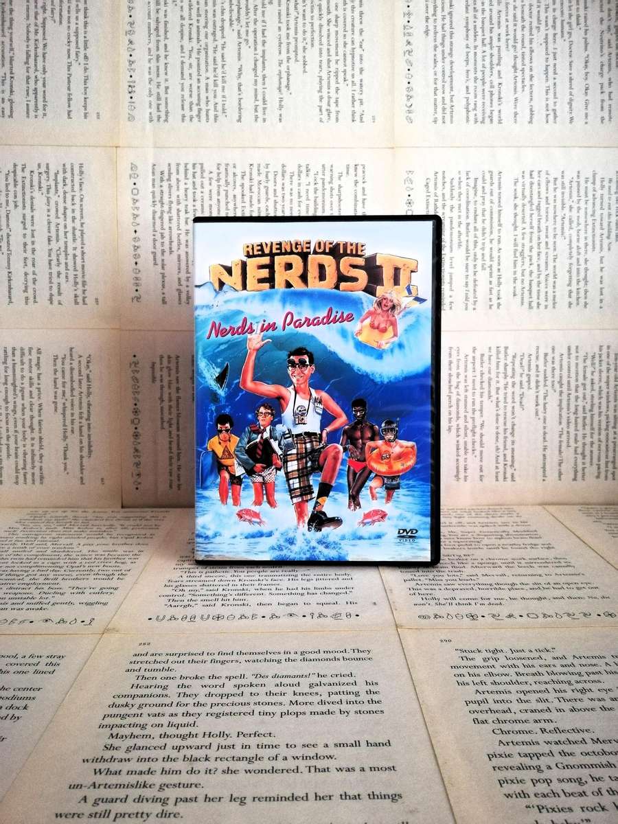 Revenge of the Nerds II: Nerds in Paradise [DVD]