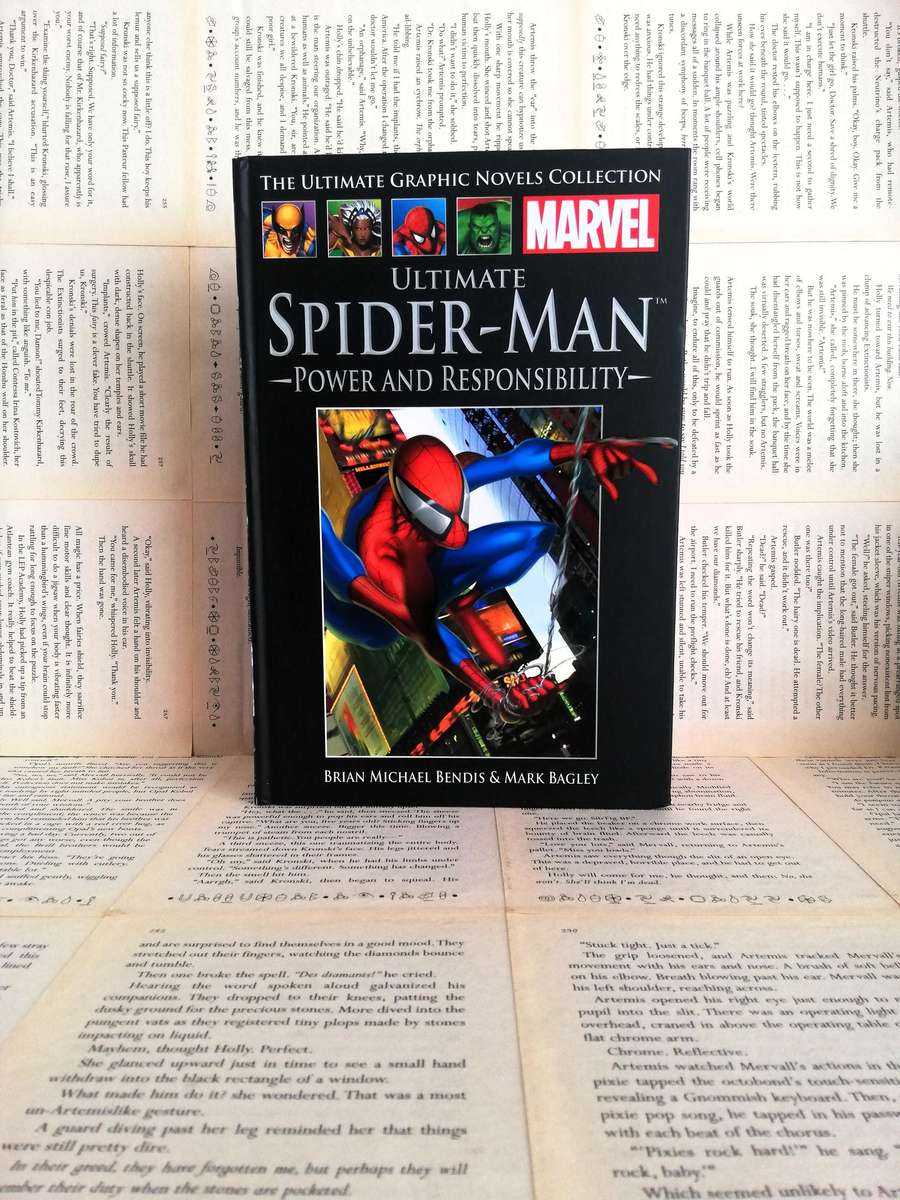 Ultimate Spider-man: Power and Responsibility(Marvel Ultimate Graphic Novel Collection #20)