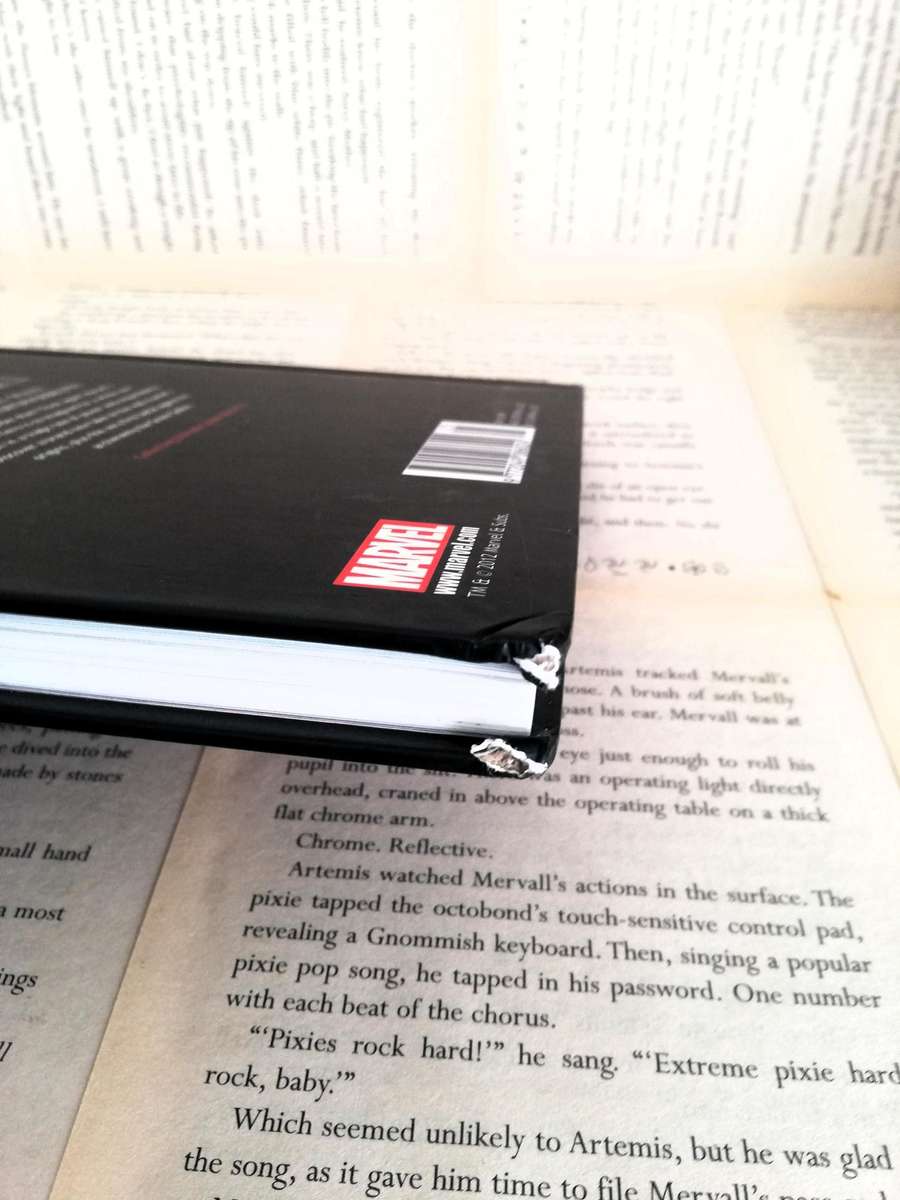 Ultimate Spider-man: Power and Responsibility(Marvel Ultimate Graphic Novel Collection #20)