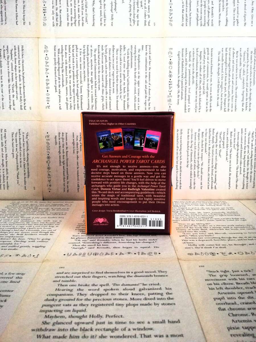 Archangel Power Tarot Cards: A 78-Card Deck and Guidebook