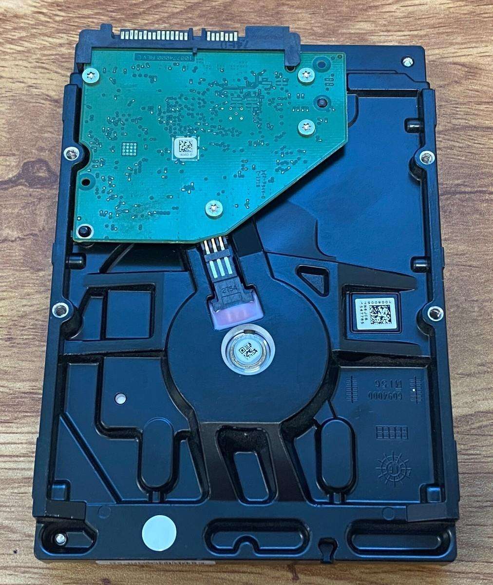 Seagate Barracuda Comput 500GB HDD with operating system & tools