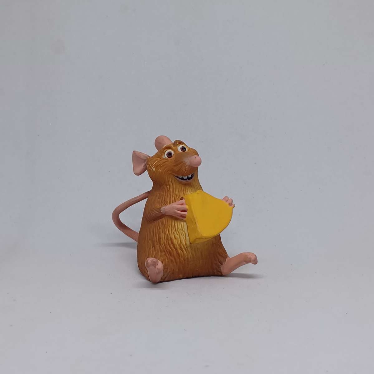 Disney/Pixar Bullyland Hand-Painted Ratatouille Collectable mini action figures