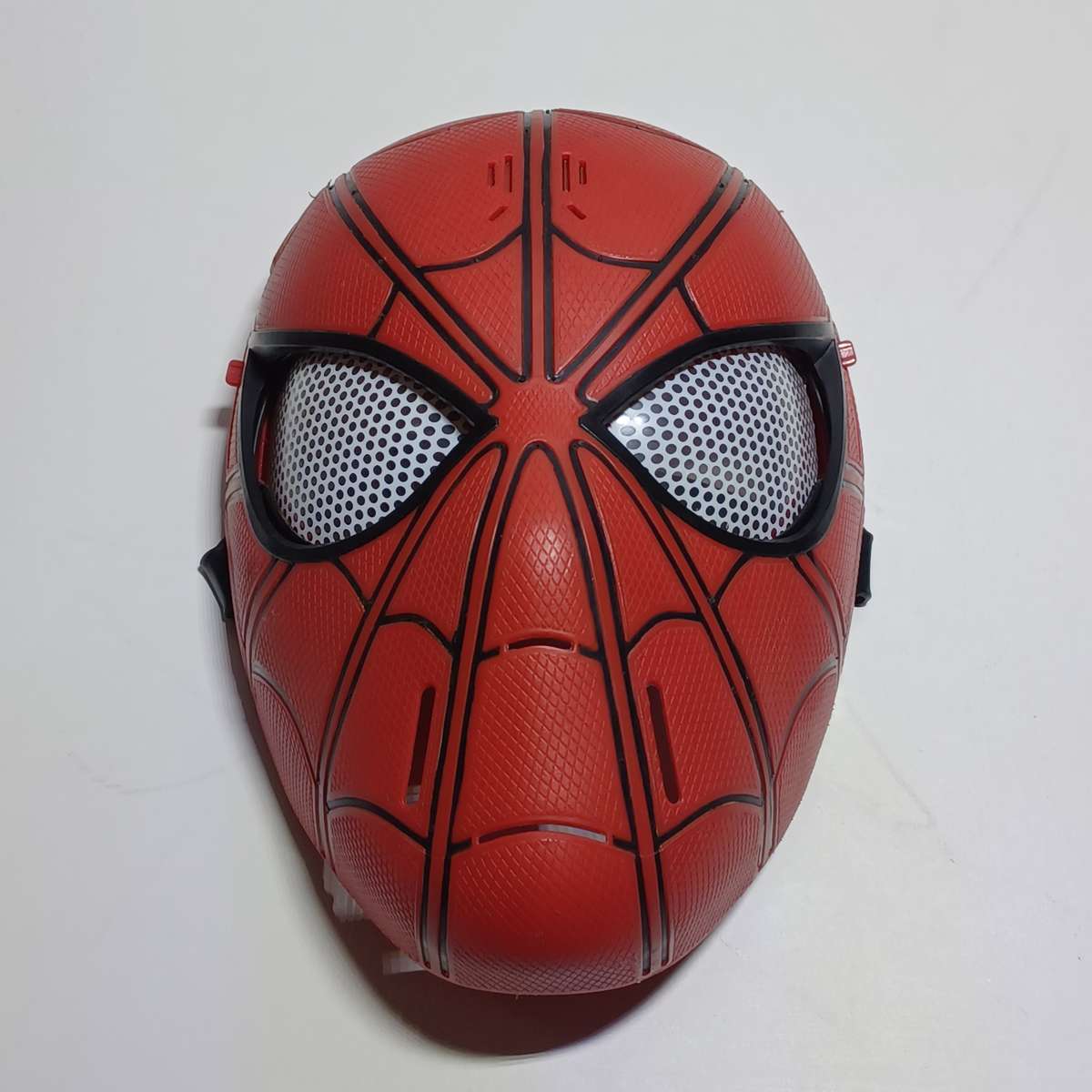 Disney Marvel Spider-Man Homecoming Hard Talking Mask W/ Adjustable Eyes, Works