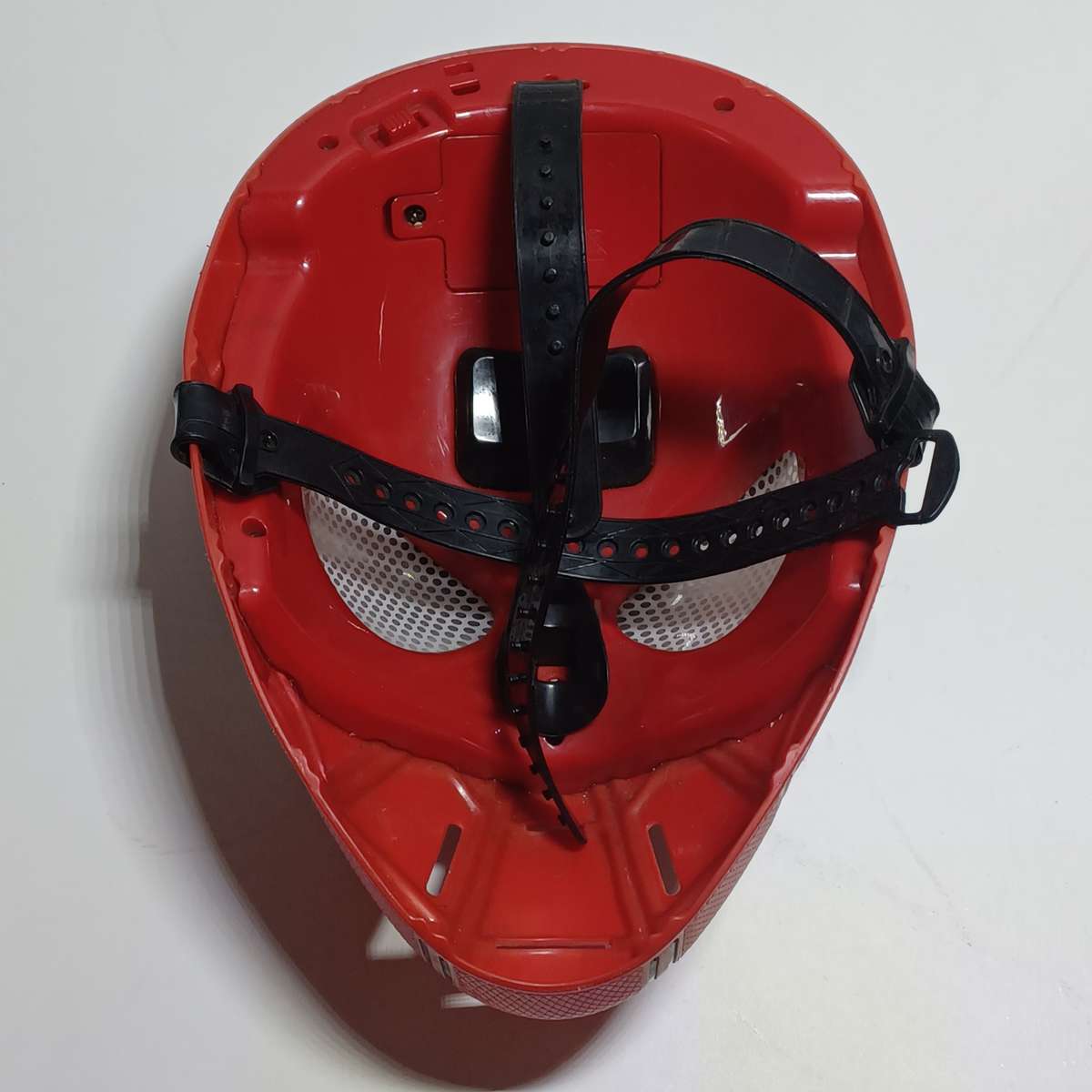 Disney Marvel Spider-Man Homecoming Hard Talking Mask W/ Adjustable Eyes, Works