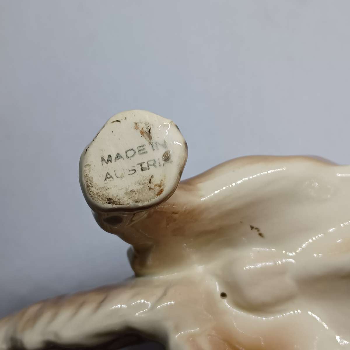 Vintage Hand Made Austrian Dachshund Dog Figurine Porcelain (25cm x 12cm)