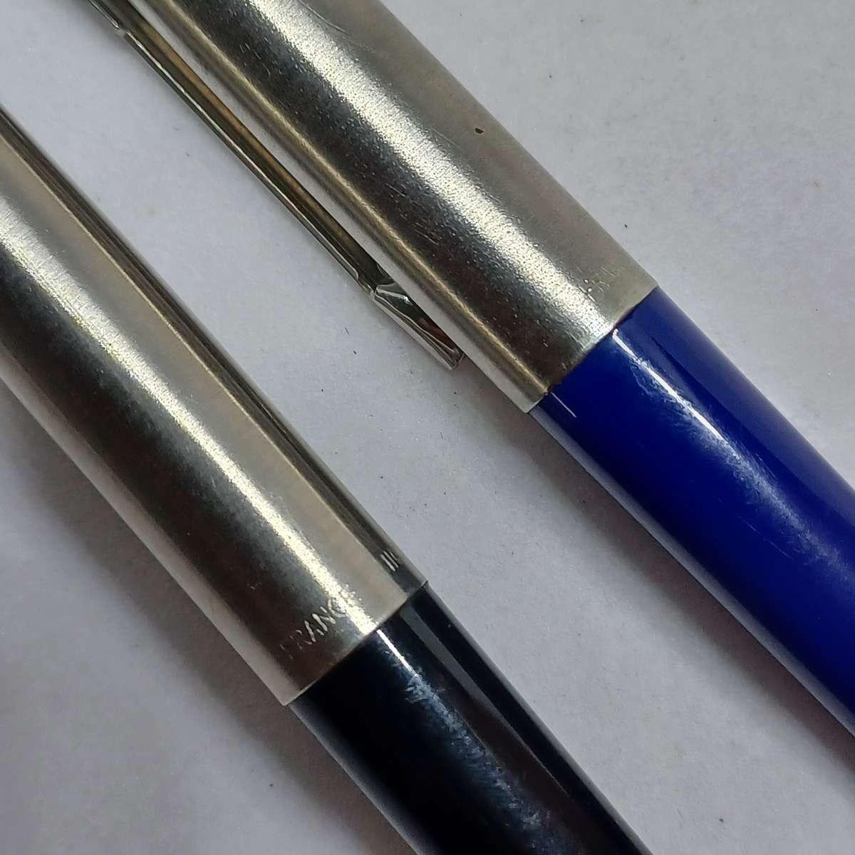 2003 PARKER JOTTER BLUE CHROME AND BLACK CHROME TRIM BALLPOINT PEN-FRANCE-BLUE INK.
