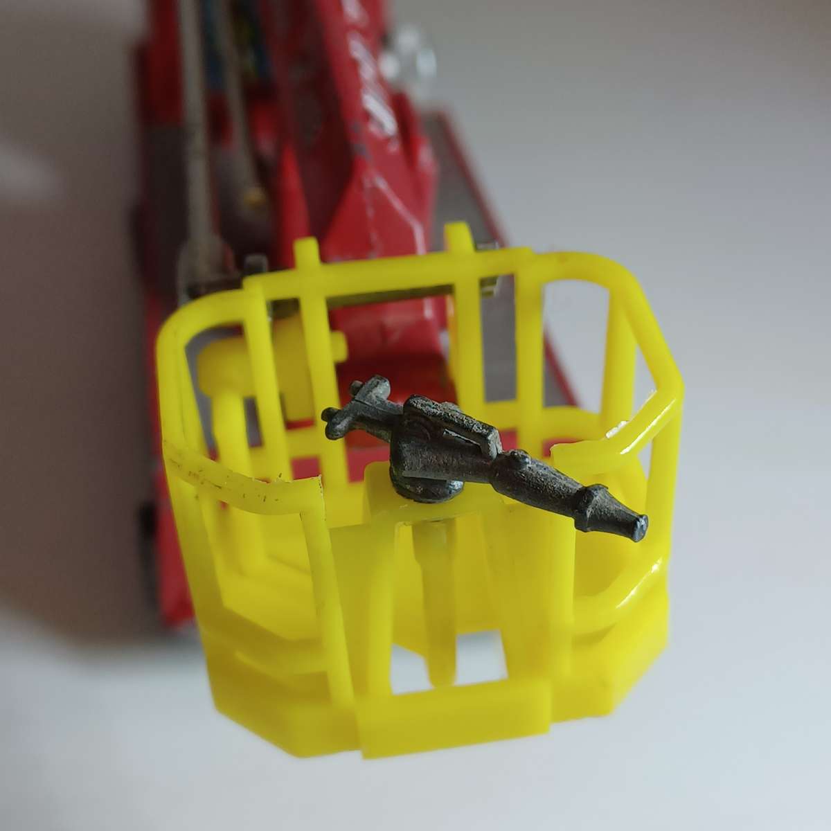 Vintage 1977 Corgi Major Simon Snorkel Fire Truck ( 24cm)