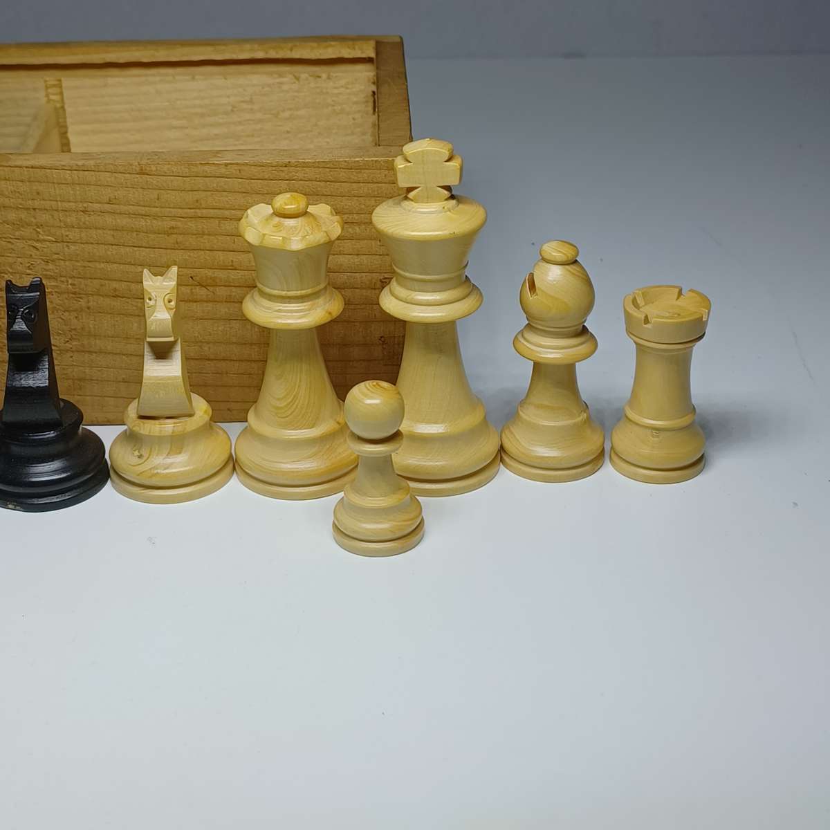 Vintage French Wooden Chess Set in wooden box (king size - 6cm) Box size (15x8 cm)