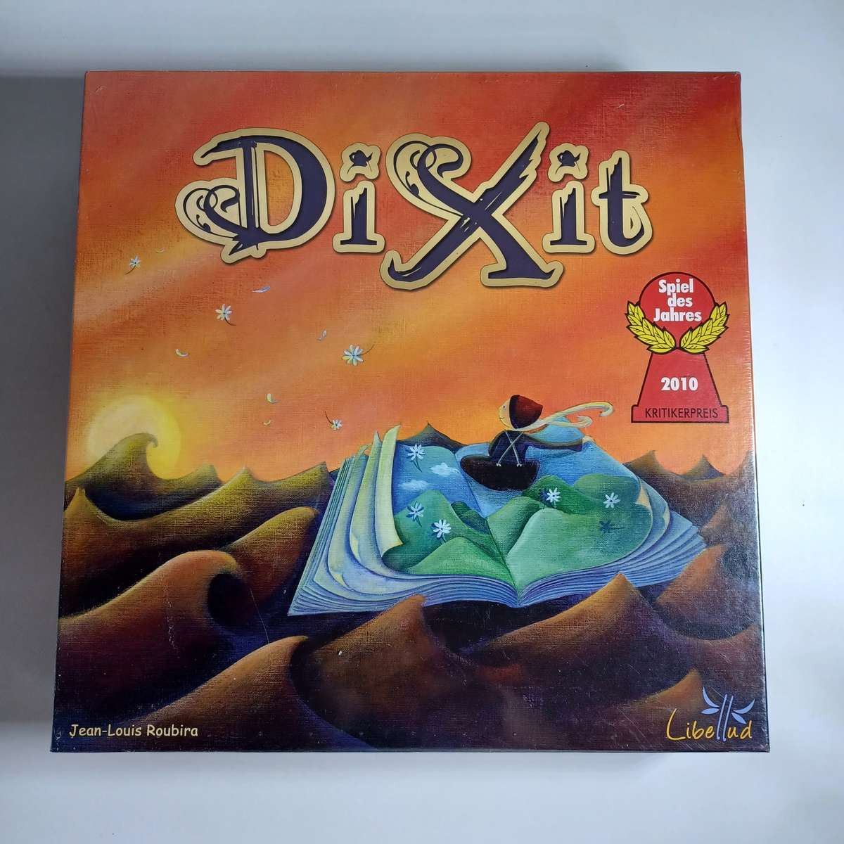 Dixit Family Board Game - Libellud - New & Sealed