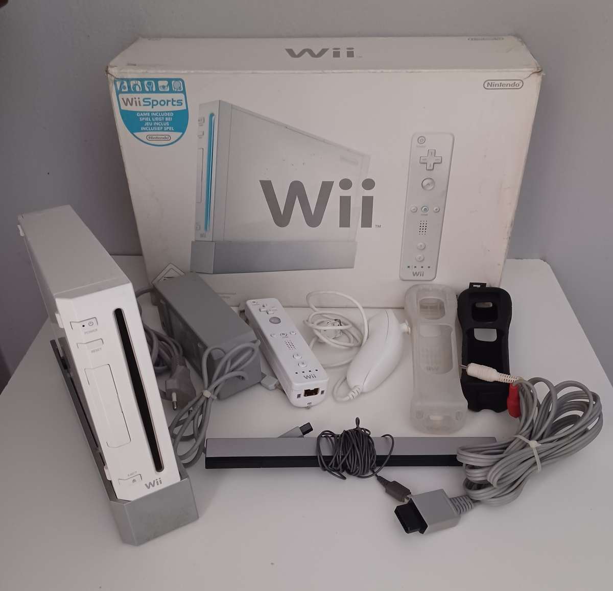 Nintendo Wii console box set (TESTED WORKNG !!) - see description