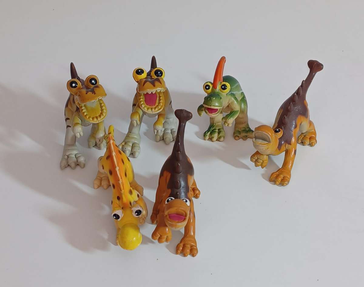 Gosnell Vintage Dinosaur Toys PVC Figures Dino Cartoon Big Eyes