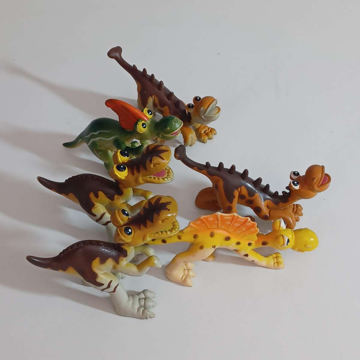 Gosnell Vintage Dinosaur Toys PVC Figures Dino Cartoon Big Eyes