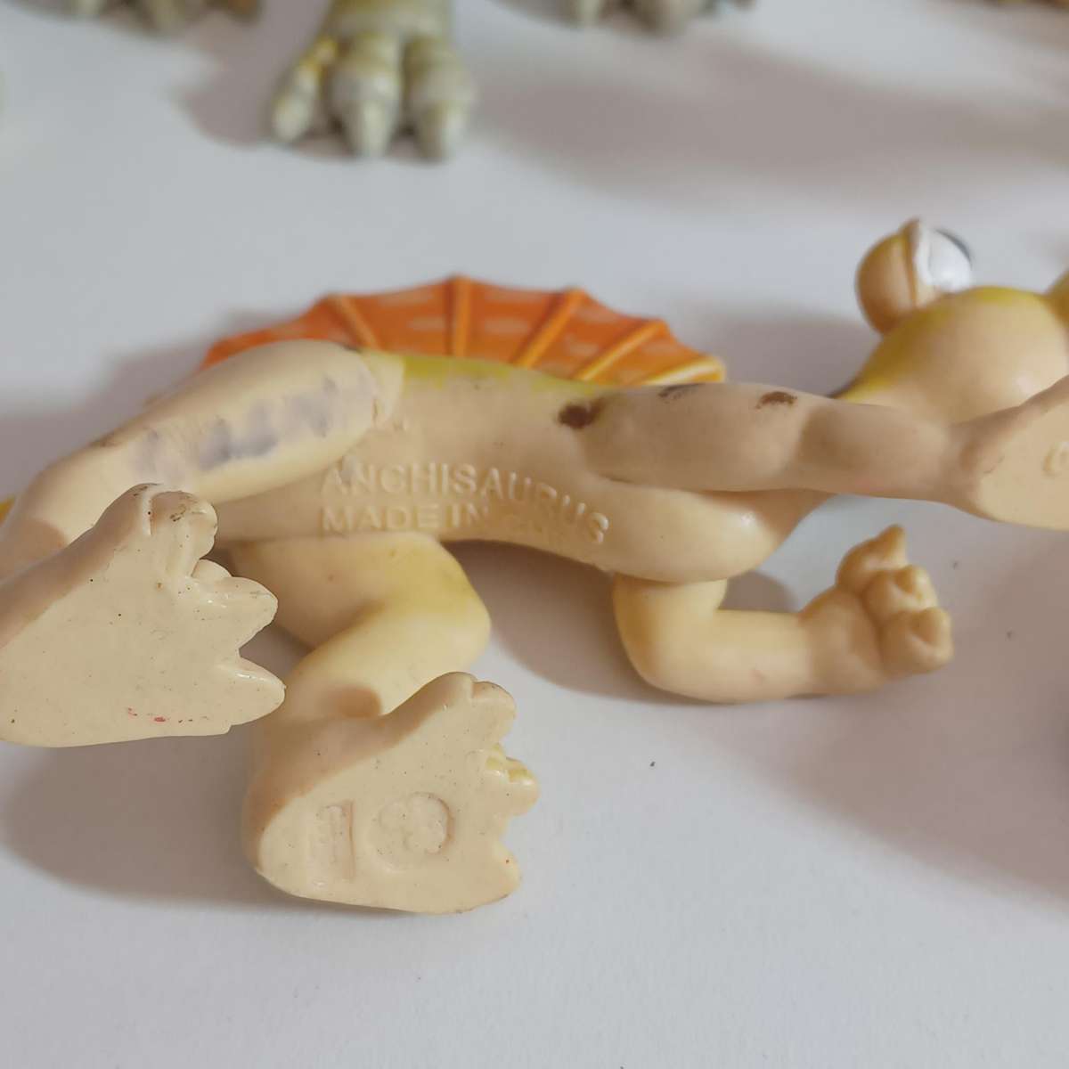 Gosnell Vintage Dinosaur Toys PVC Figures Dino Cartoon Big Eyes