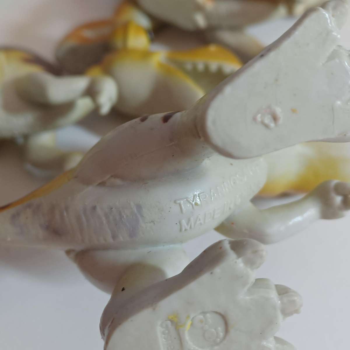 Gosnell Vintage Dinosaur Toys PVC Figures Dino Cartoon Big Eyes