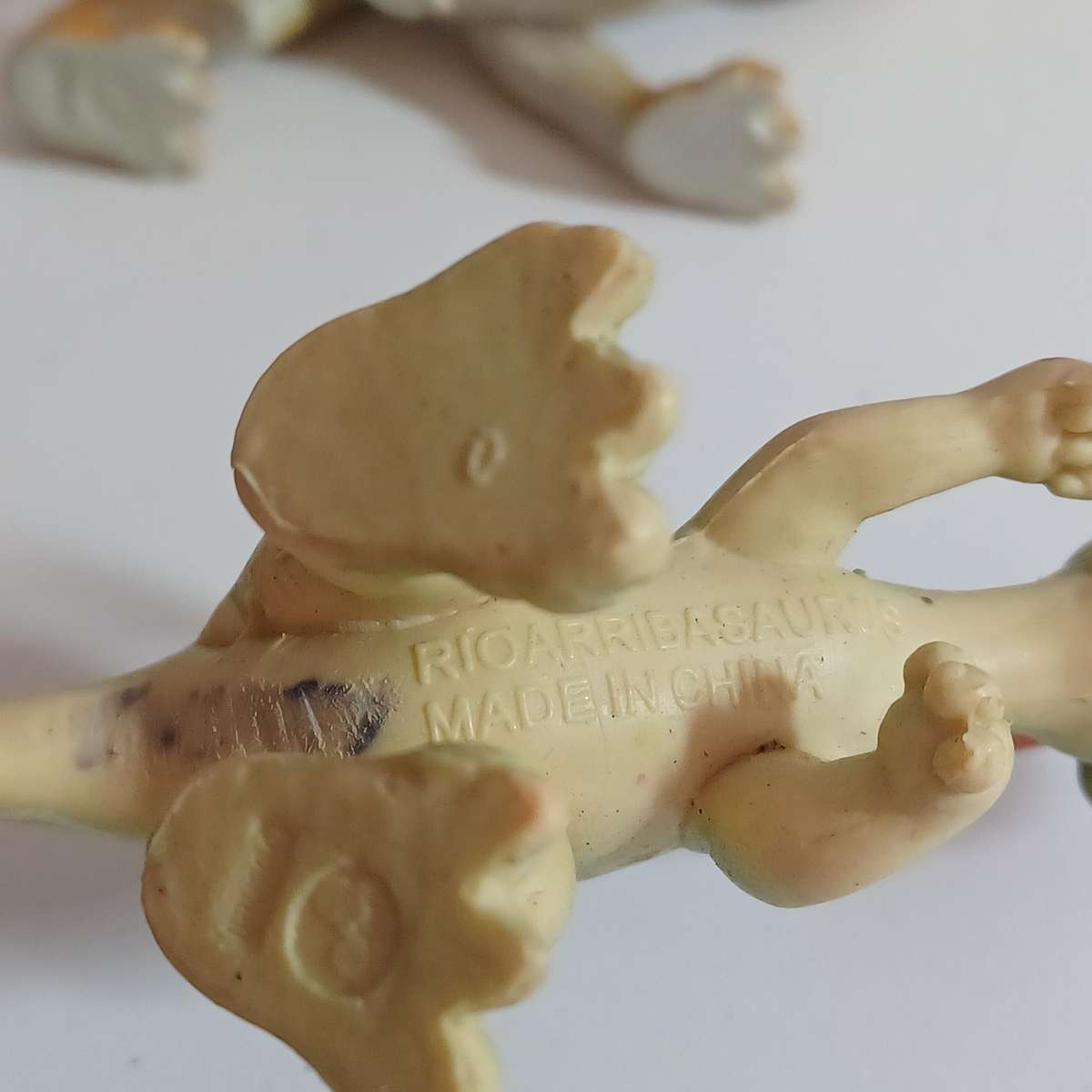 Gosnell Vintage Dinosaur Toys PVC Figures Dino Cartoon Big Eyes