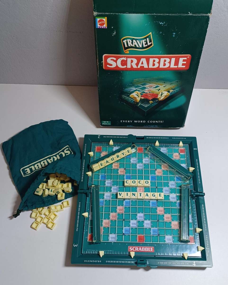Mattel Games Travel Scrabble set, Complete