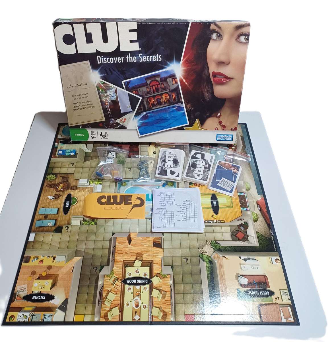 Clue  "Discover the Secrets" edition Complete