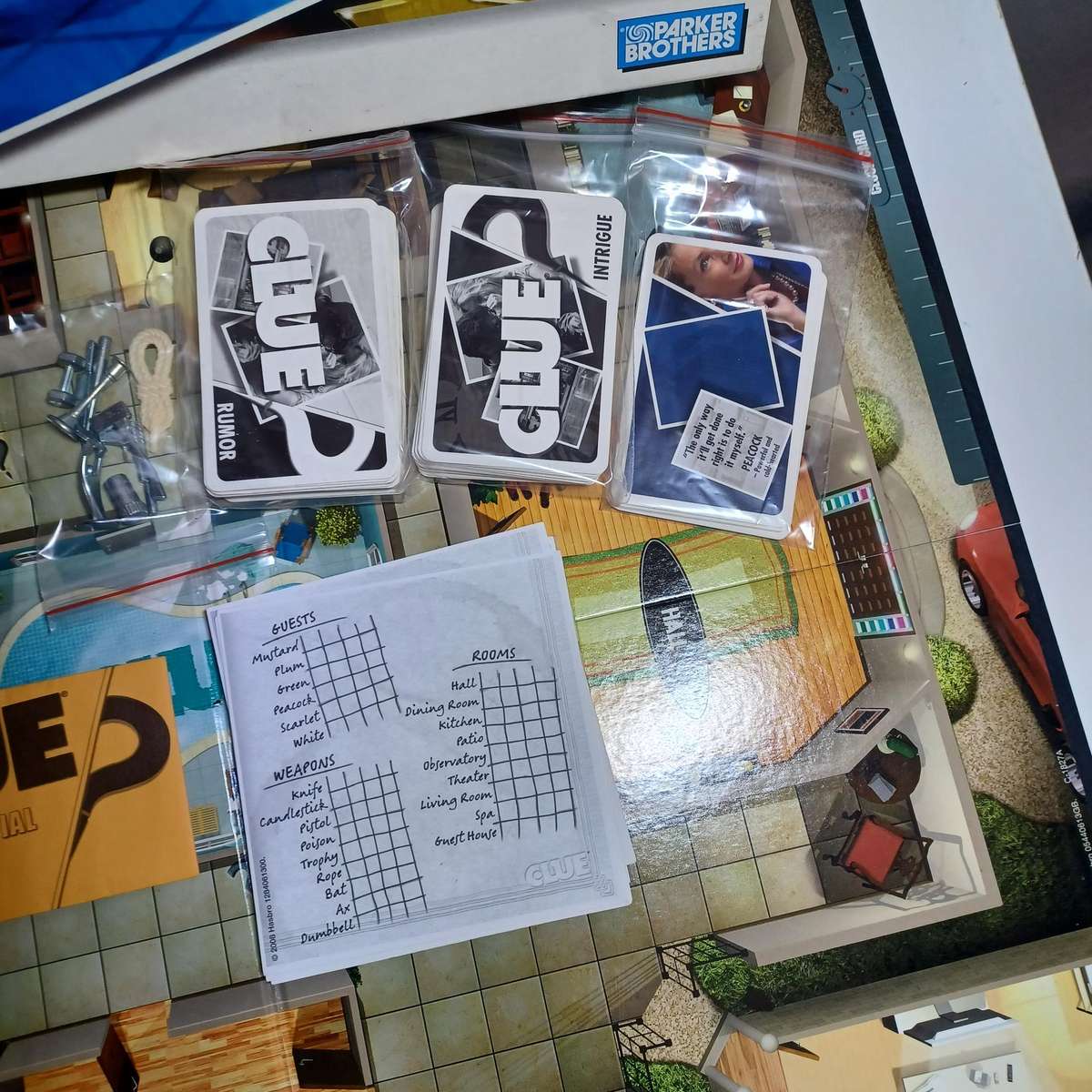 Clue  "Discover the Secrets" edition Complete