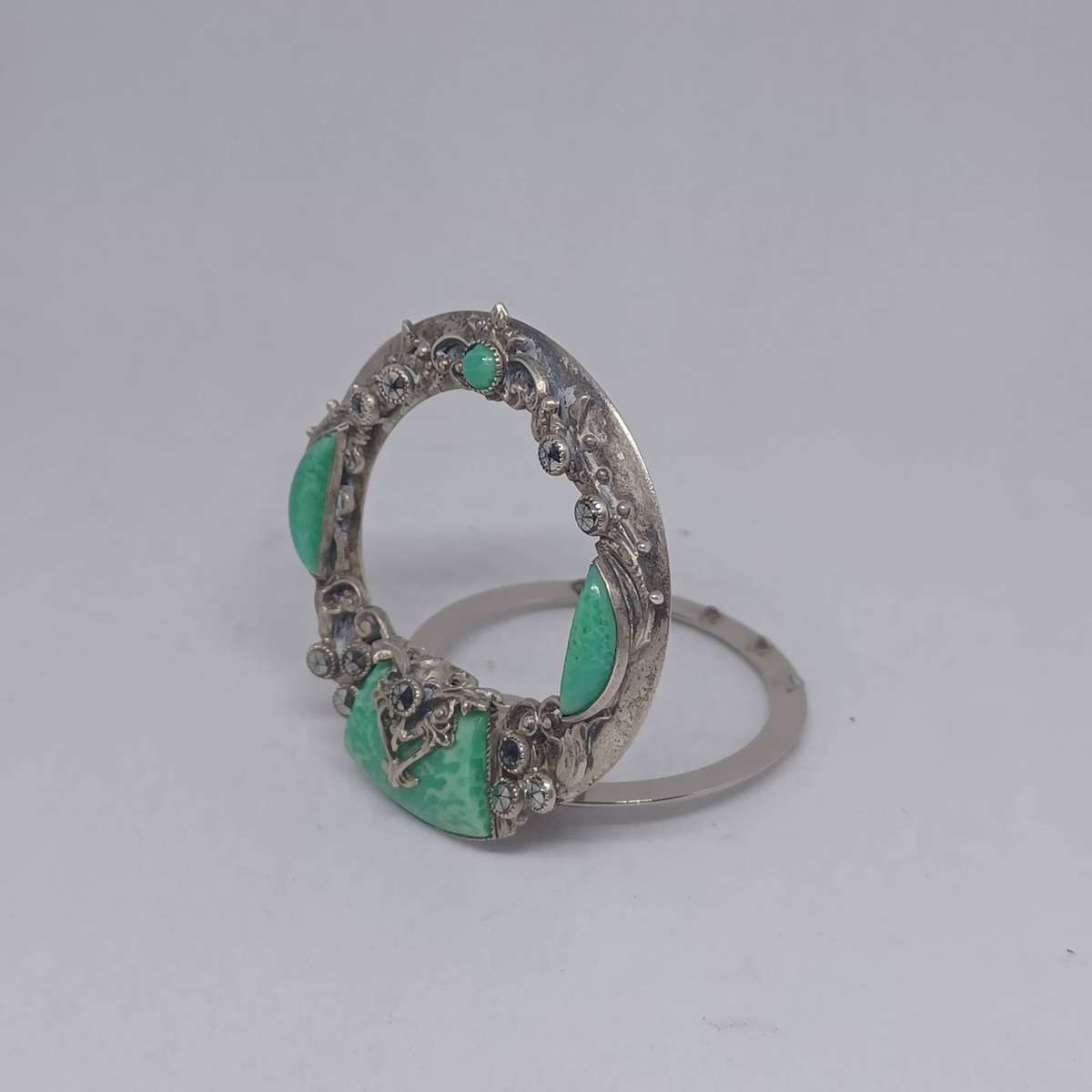 Art Deco Czech Circle Dress Clip Brooch With Marcasite accents and Peking Glass (4.5cm diam)