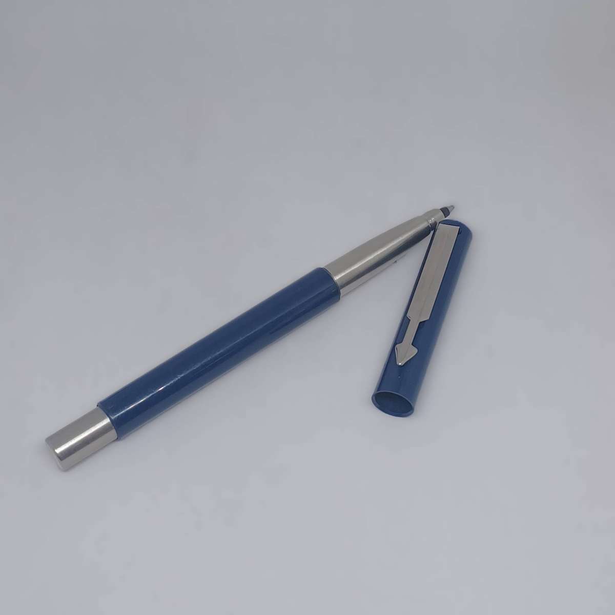 Parker Vector Standard CT Fountain Pen in blue