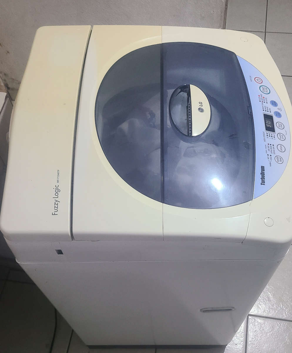 13kg LG turbodrum fuzzy logic Top Loader Washing Machine