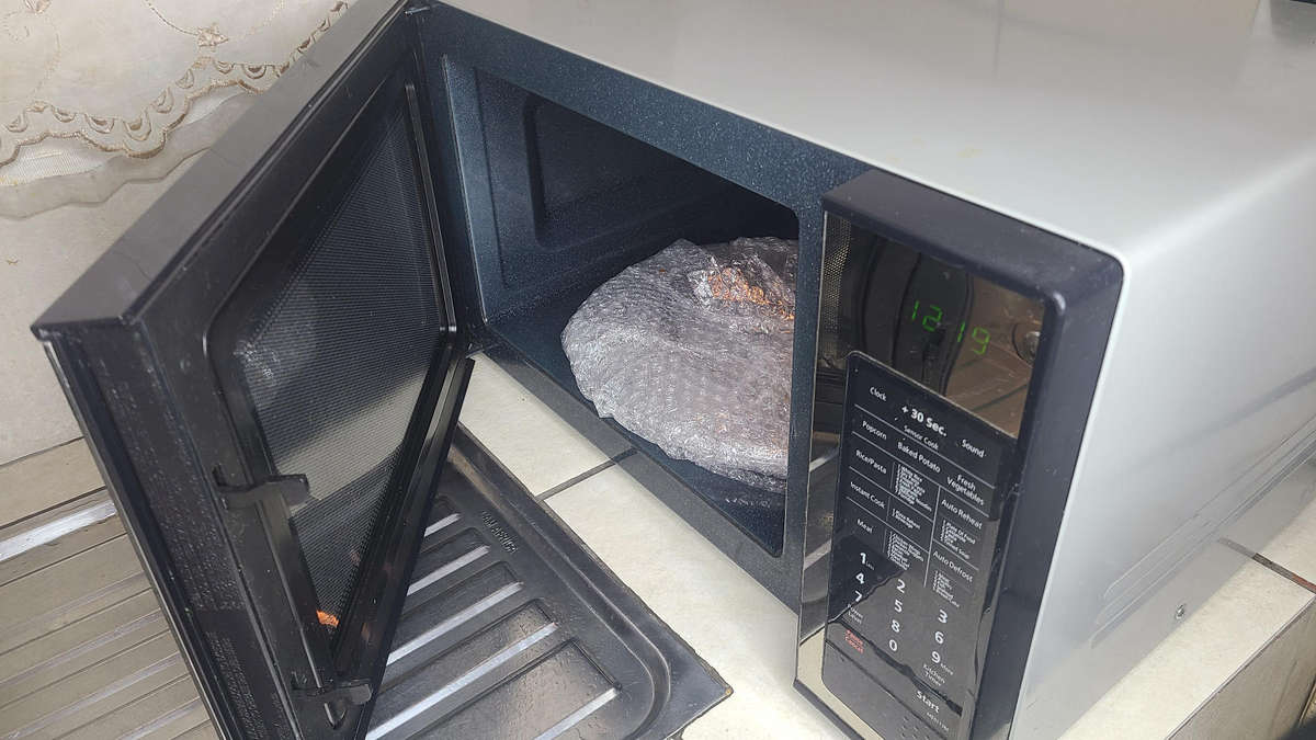 Samsung 32L microwave oven