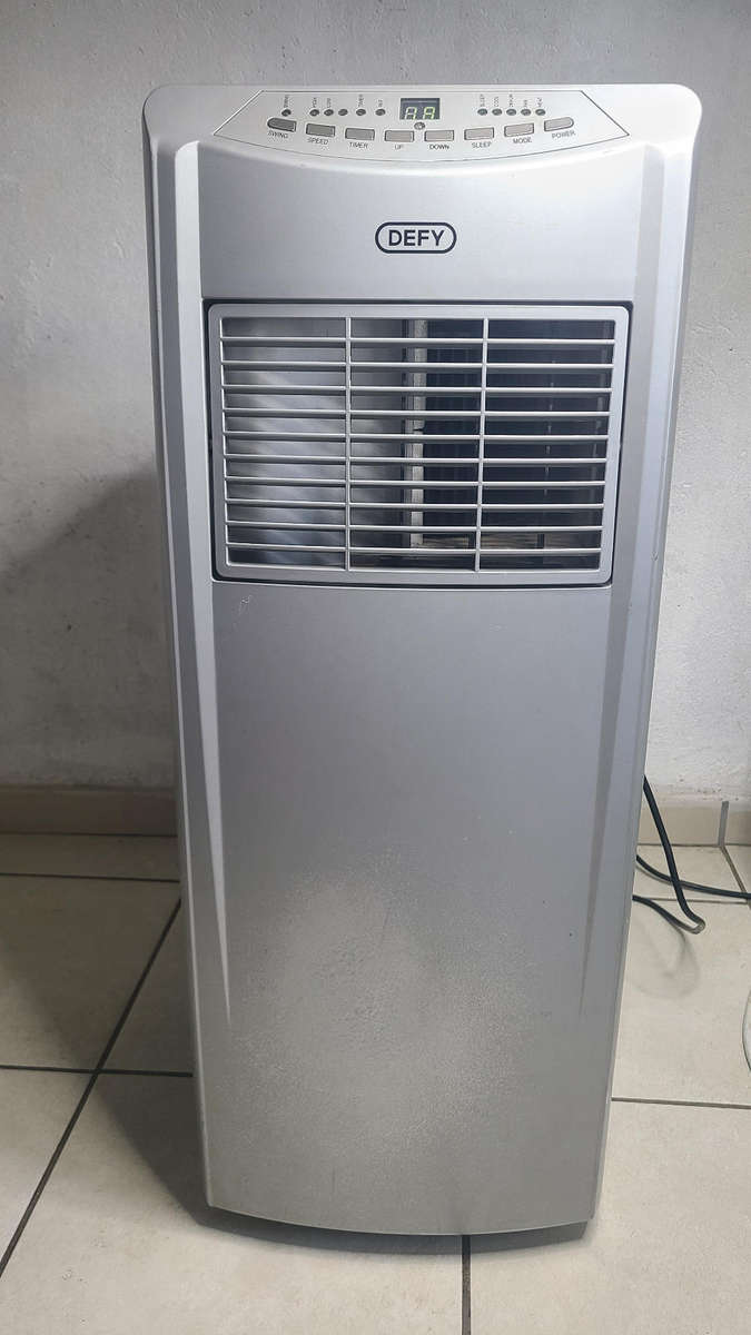Defy mobile/portable air conditioner 12000BTU cooling and heating