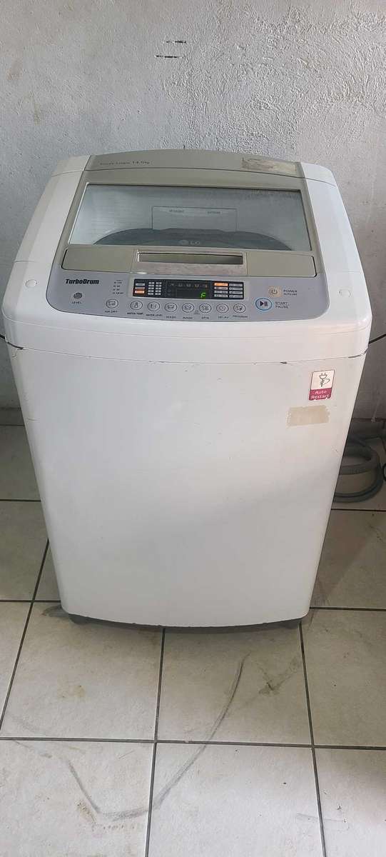 LG fuzzy logic 14.0kg washing machine
