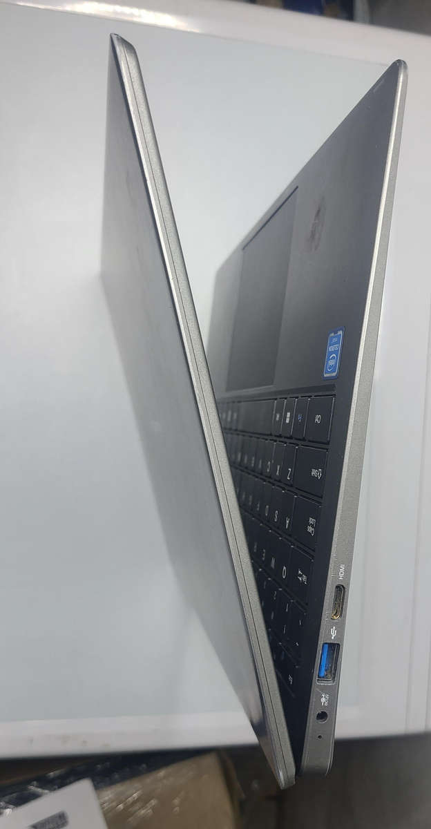 Packard Bell Vettel-C 15.6" Laptop Celeron 4GB RAM 256GB Storage pls read description