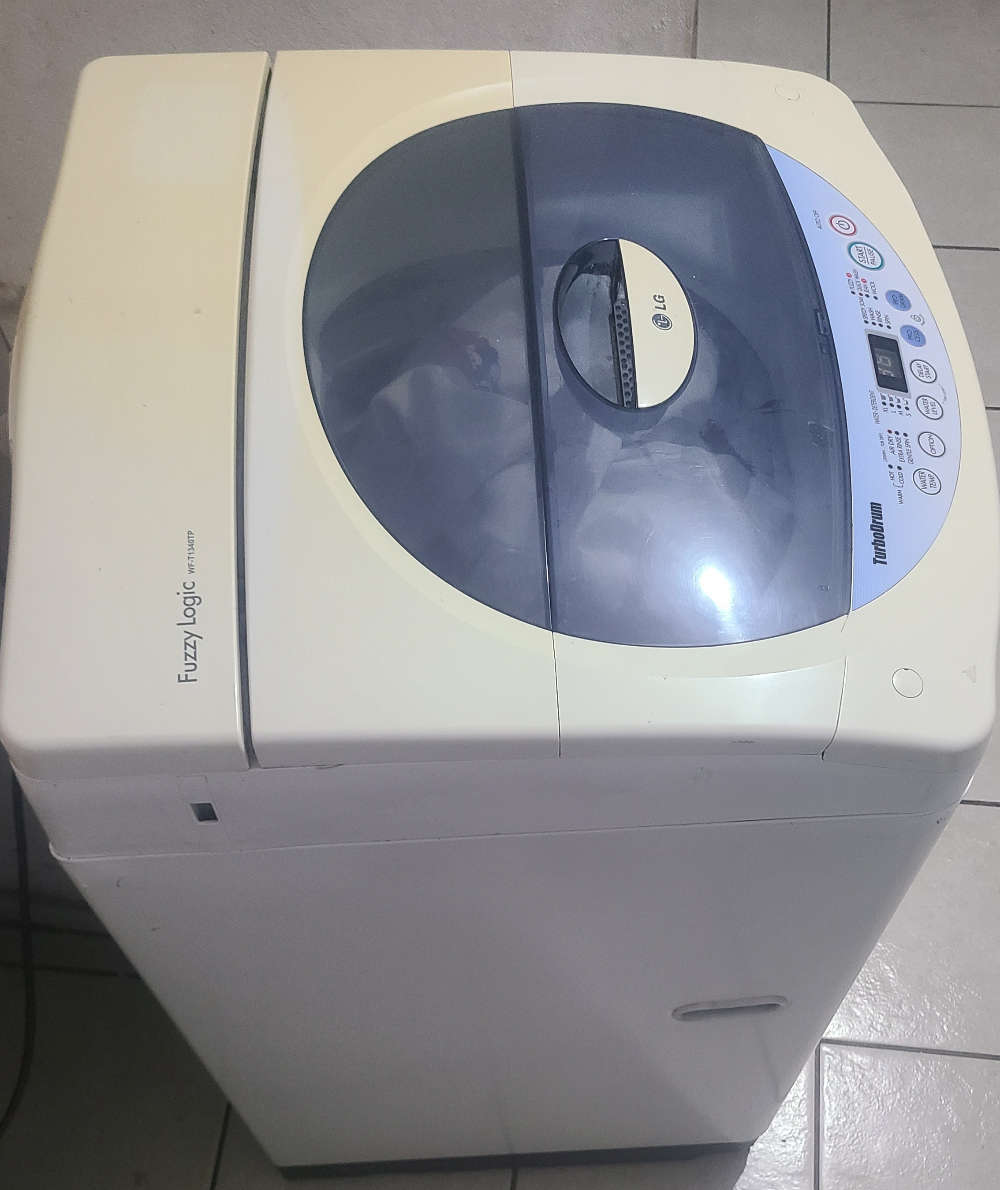 13kg LG turbodrum fuzzy logic Top Loader Washing Machine