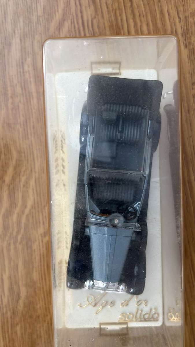 Solido Age d'or 4154 Fiat 525 N, details below