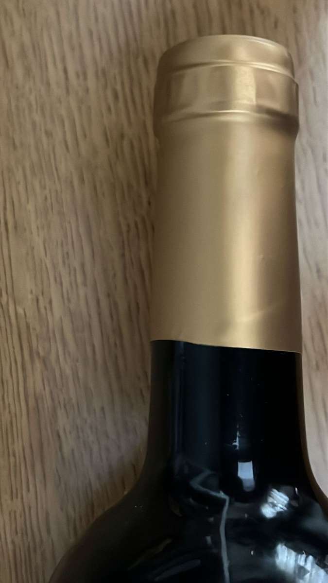 Rugby Collectors - Burger/Jackson Players Fund 40 Years Celebratory Bottle of Wine, details below