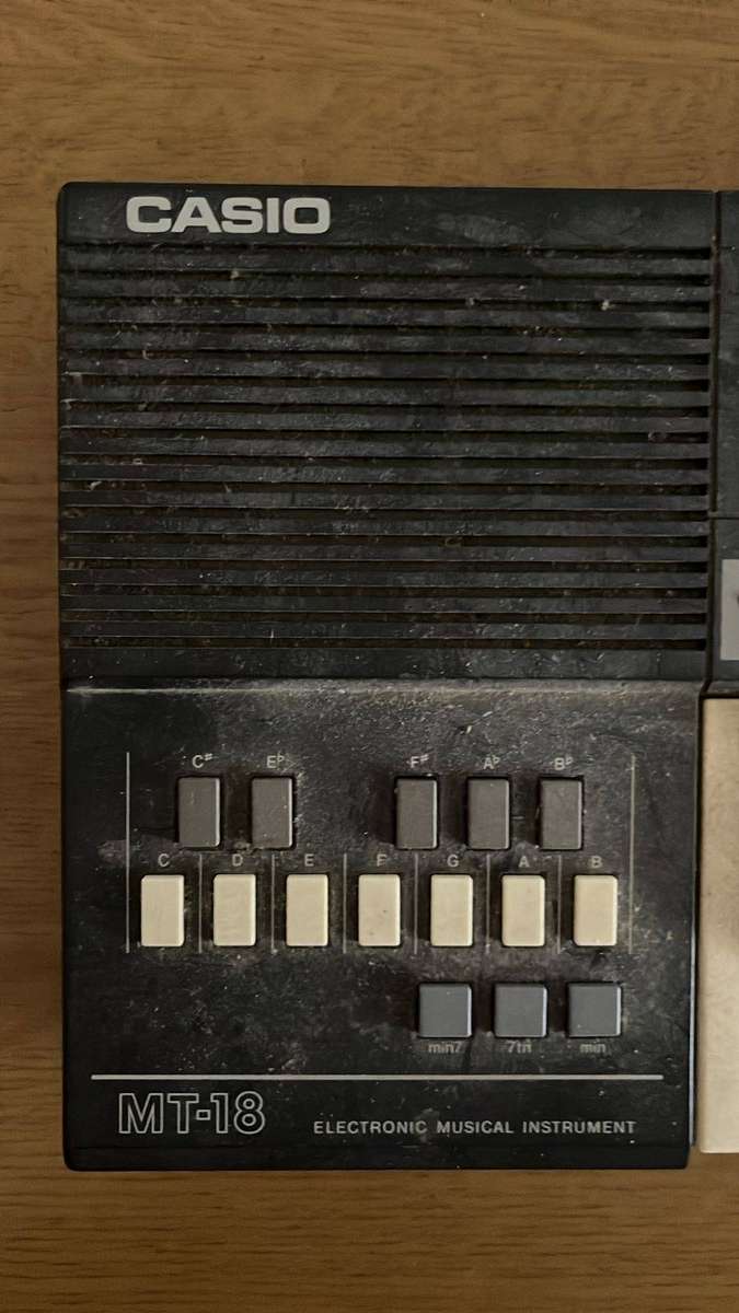 Casio Electric Keyboard, details below