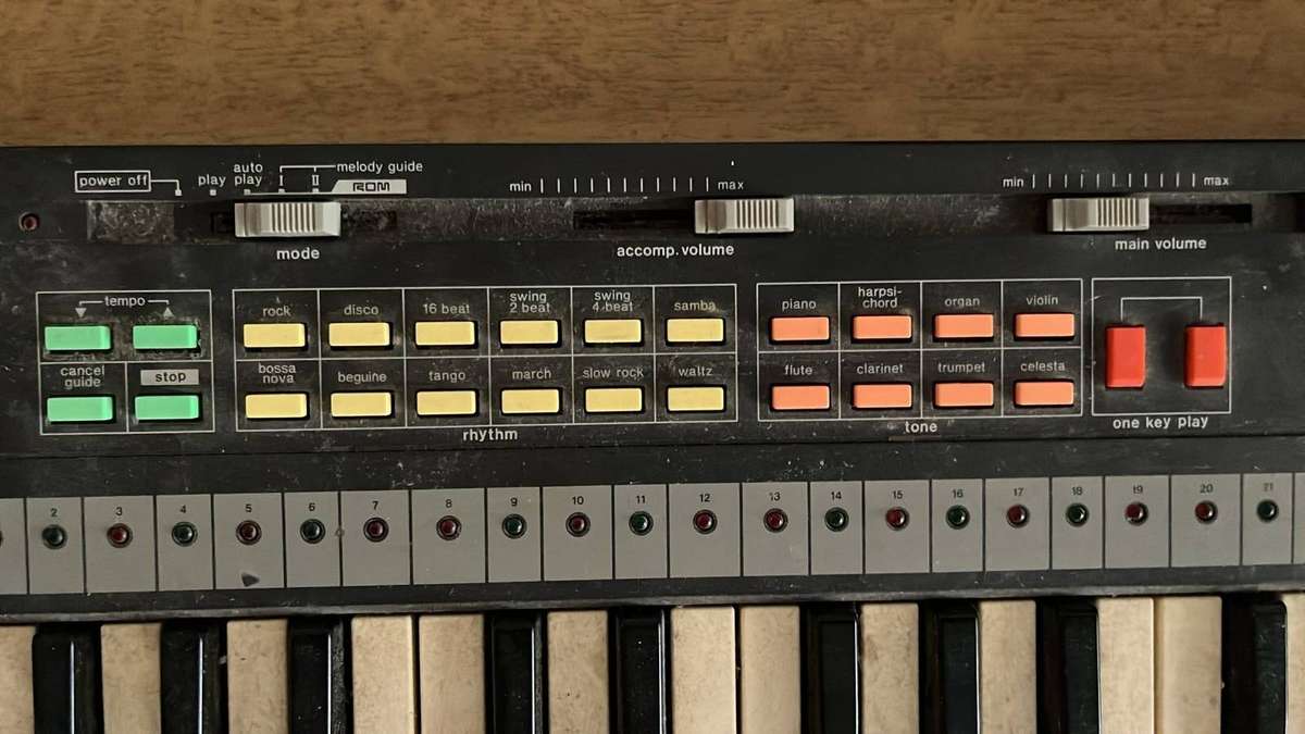 Casio Electric Keyboard, details below