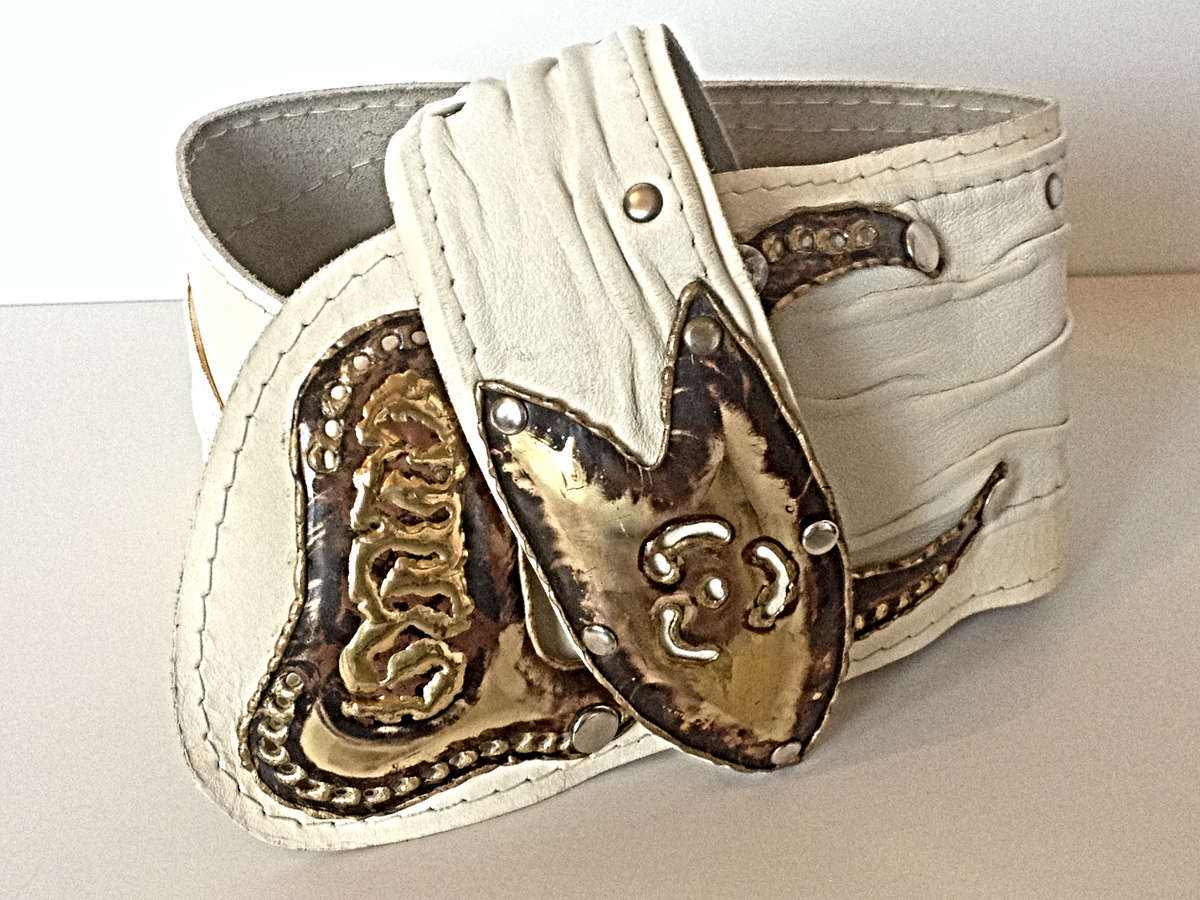 Stunning Collection of 3 x 1980's Retro/Vintage Leather Ladies Belts Plus 1 x Belt Free