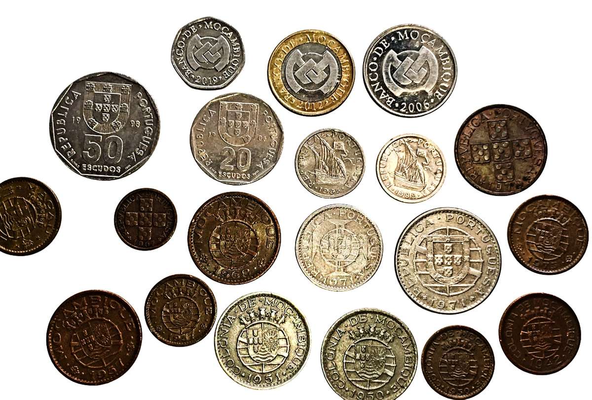 Lot of 20 Rare Collectable Coins from Republic of Portugal from 1940 to 2019 + 20 South African Coin