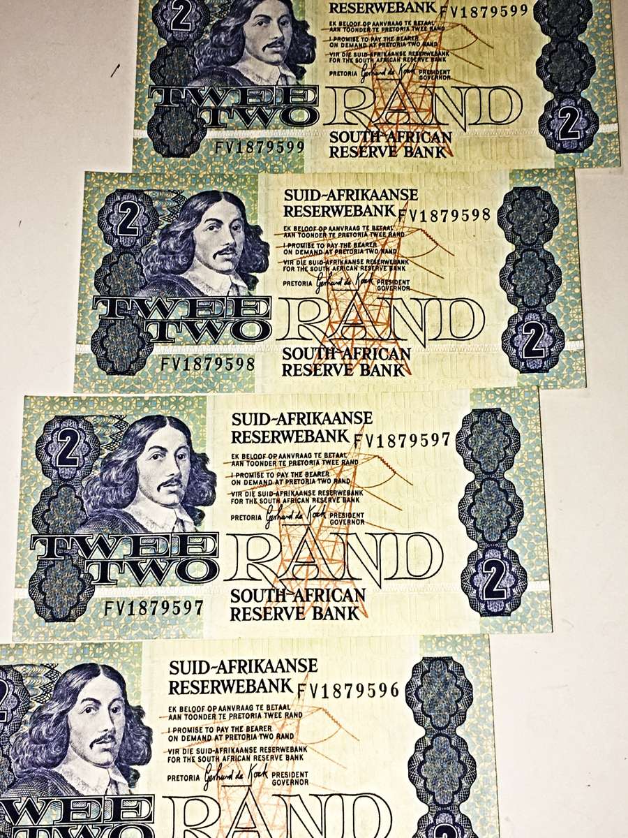 Lot of 5 Uncirculated RSA GPC DE KOCK R2 Notes in Number Sequence