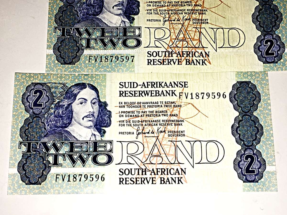 Lot of 5 Uncirculated RSA GPC DE KOCK R2 Notes in Number Sequence