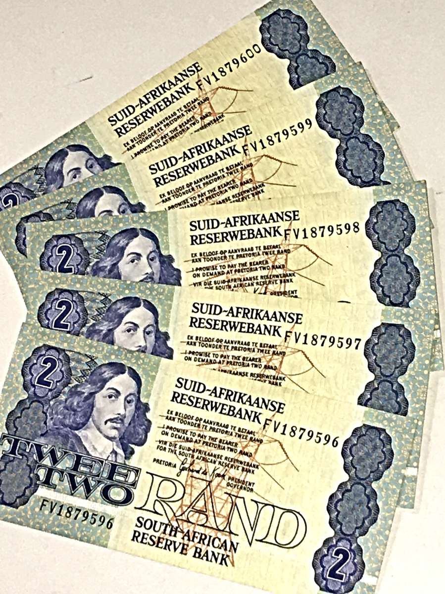 Lot of 5 Uncirculated RSA GPC DE KOCK R2 Notes in Number Sequence