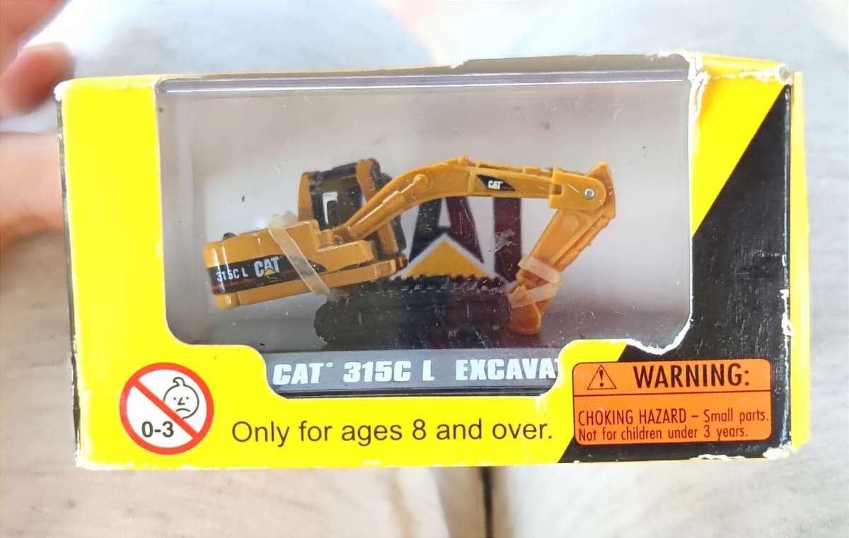 Miniature Excavator Caterpillar Mini Excavator Model